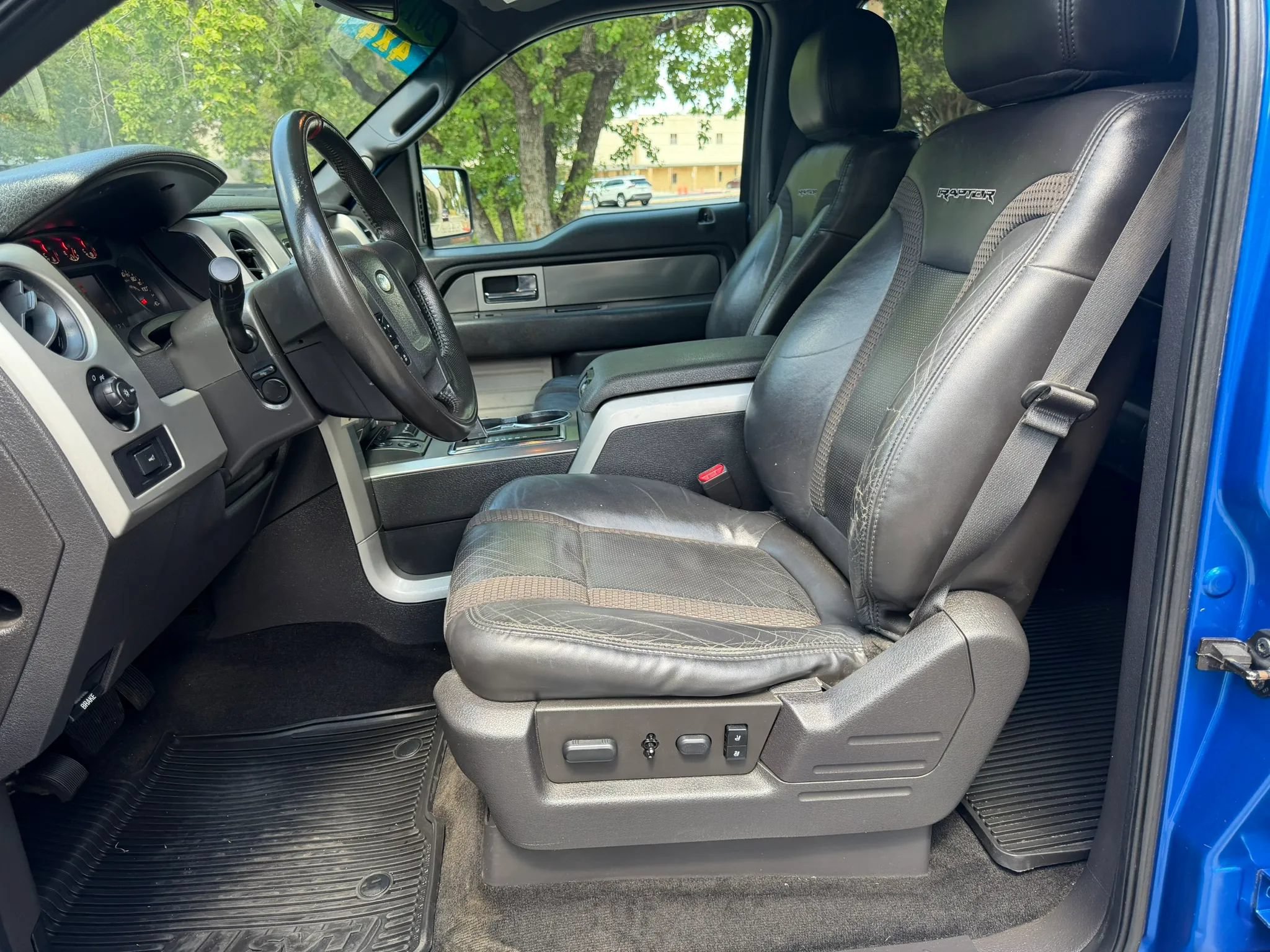Used 2013 Ford F150 Raptor w/ Luxury Equipment Group AWD/4WD image 9