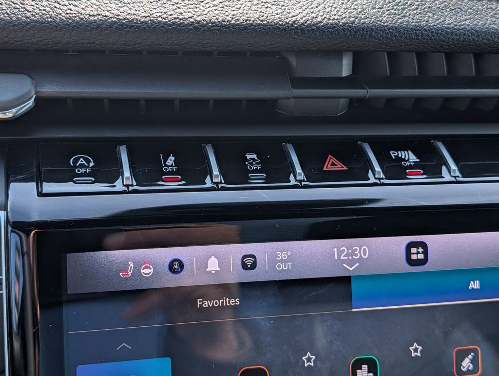 Used 2024 Jeep Grand Cherokee L Limited w/ Luxury Tech Group II image 47