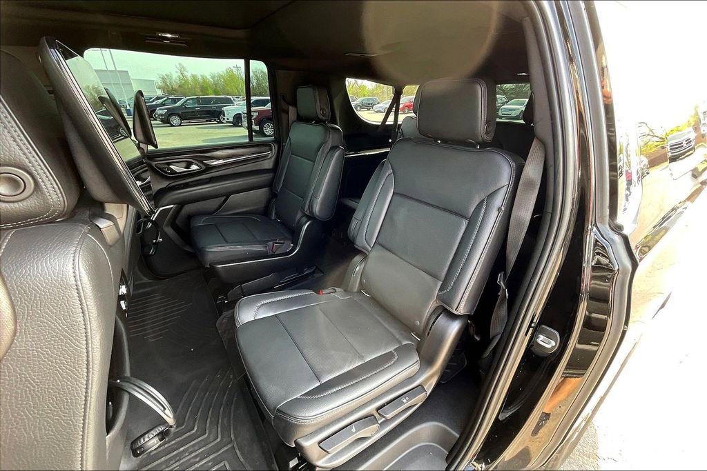 Used 2021 GMC Yukon XL Denali w/ Denali Ultimate Package image 28