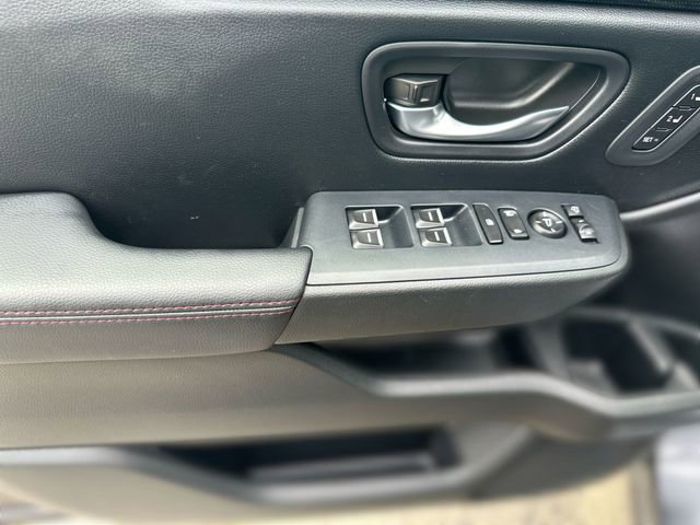 Used 2025 Honda Pilot Black Edition image 14