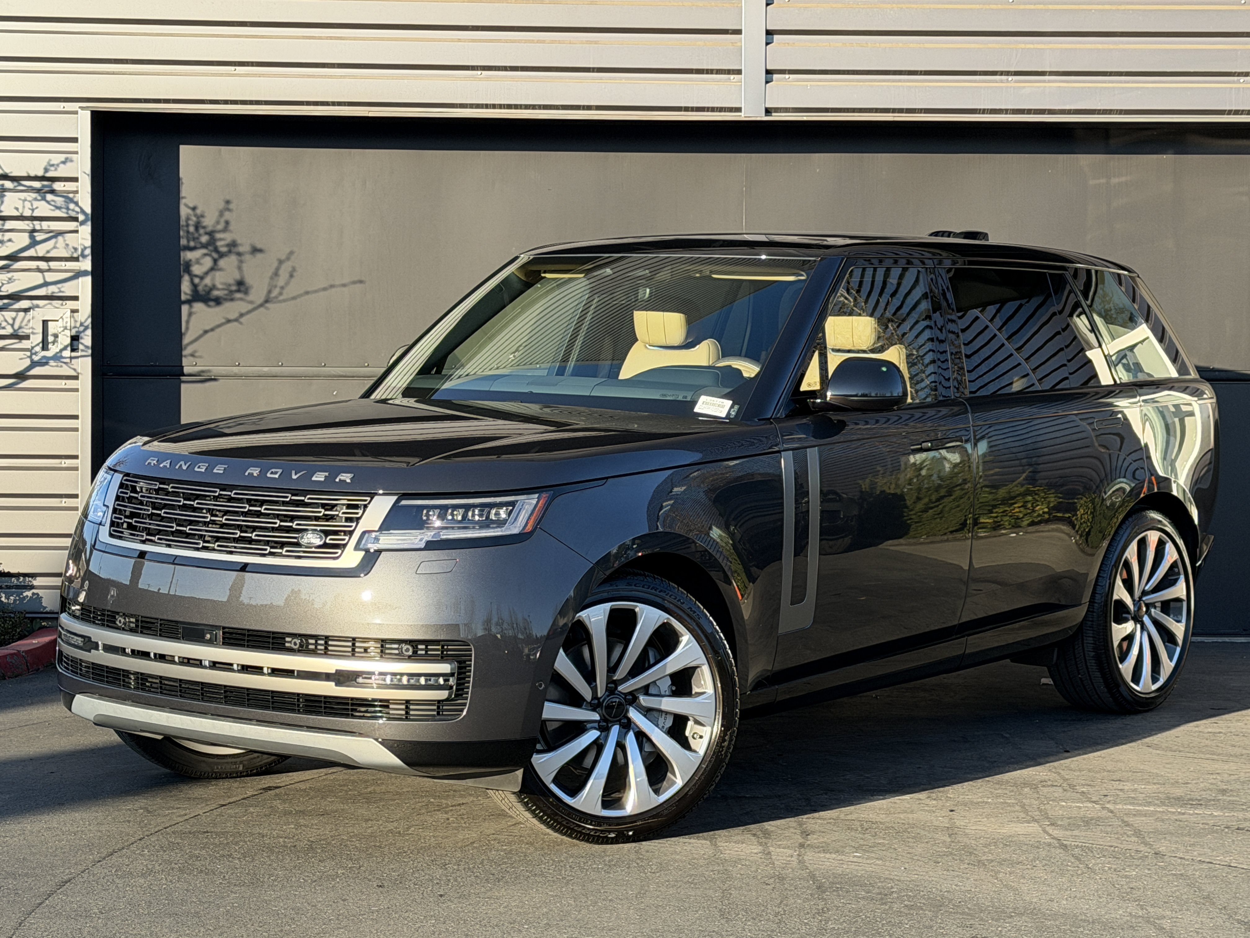 New 2026 Land Rover Range Rover Long Wheelbase SE AWD/4WD video 1
