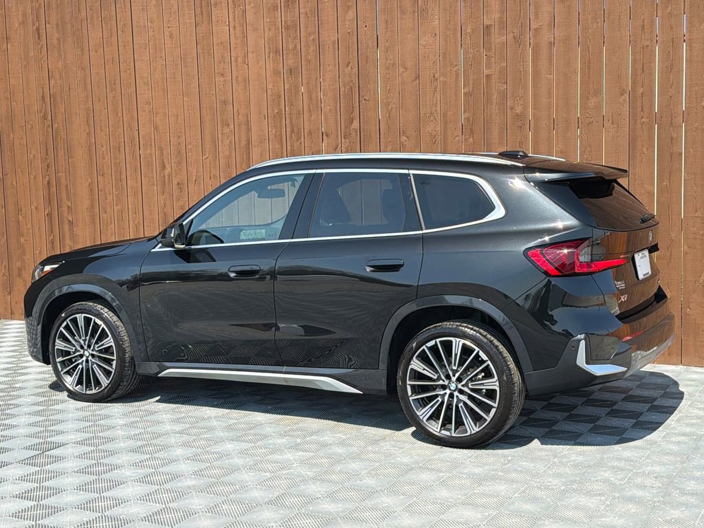 Used 2025 BMW X1 xDrive28i w/ Convenience Package image 15
