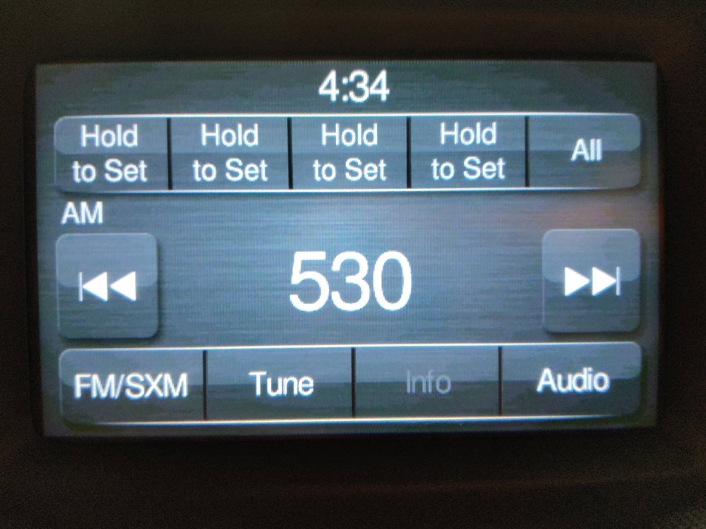 Used 2020 RAM 1500 Classic SLT RWD image 25