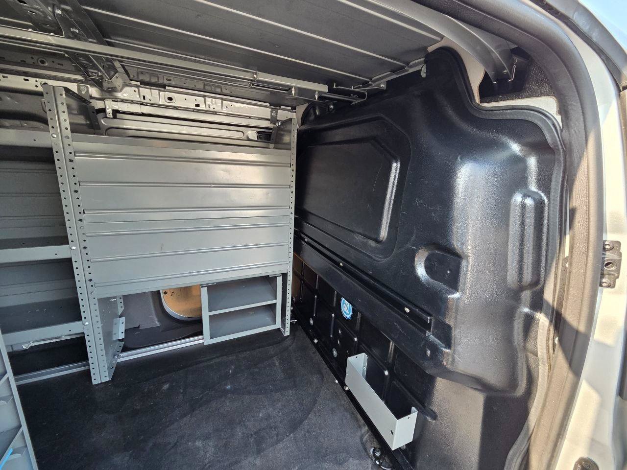 Used 2022 Ford Transit Connect XLT FWD image 29