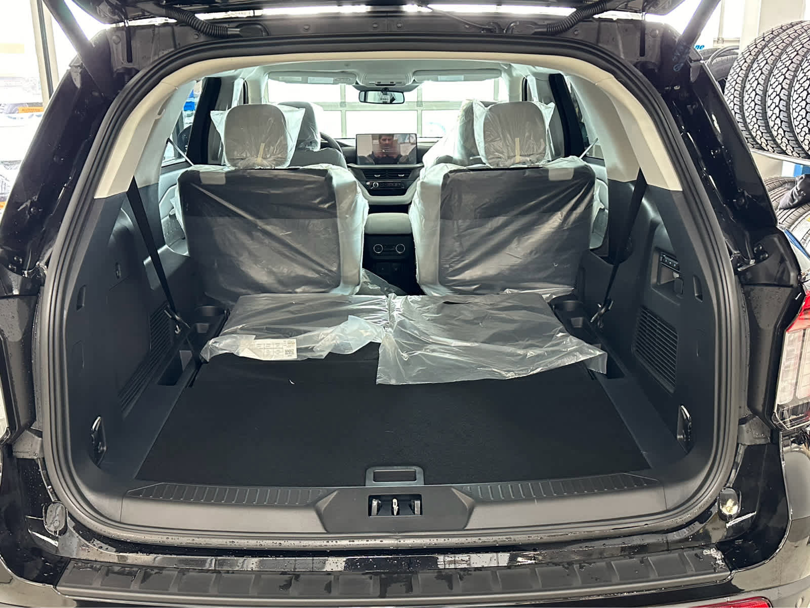 New 2026 Ford Explorer Platinum w/ LUX Leather Package image 26