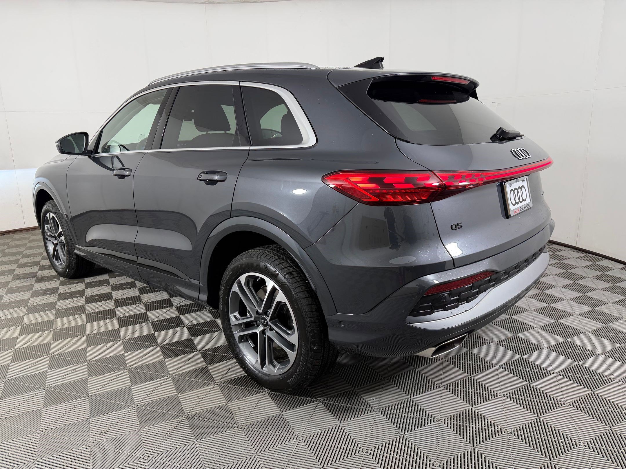 New 2026 Audi Q5 Premium AWD/4WD image 3