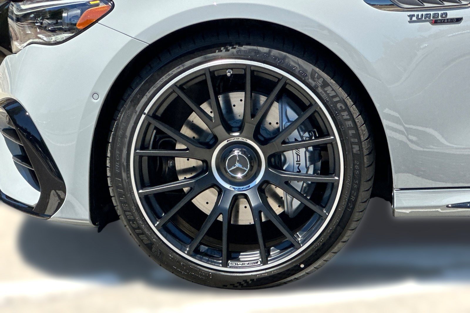 New 2026 Mercedes-Benz E 53 AMG e 4MATIC Sedan image 11