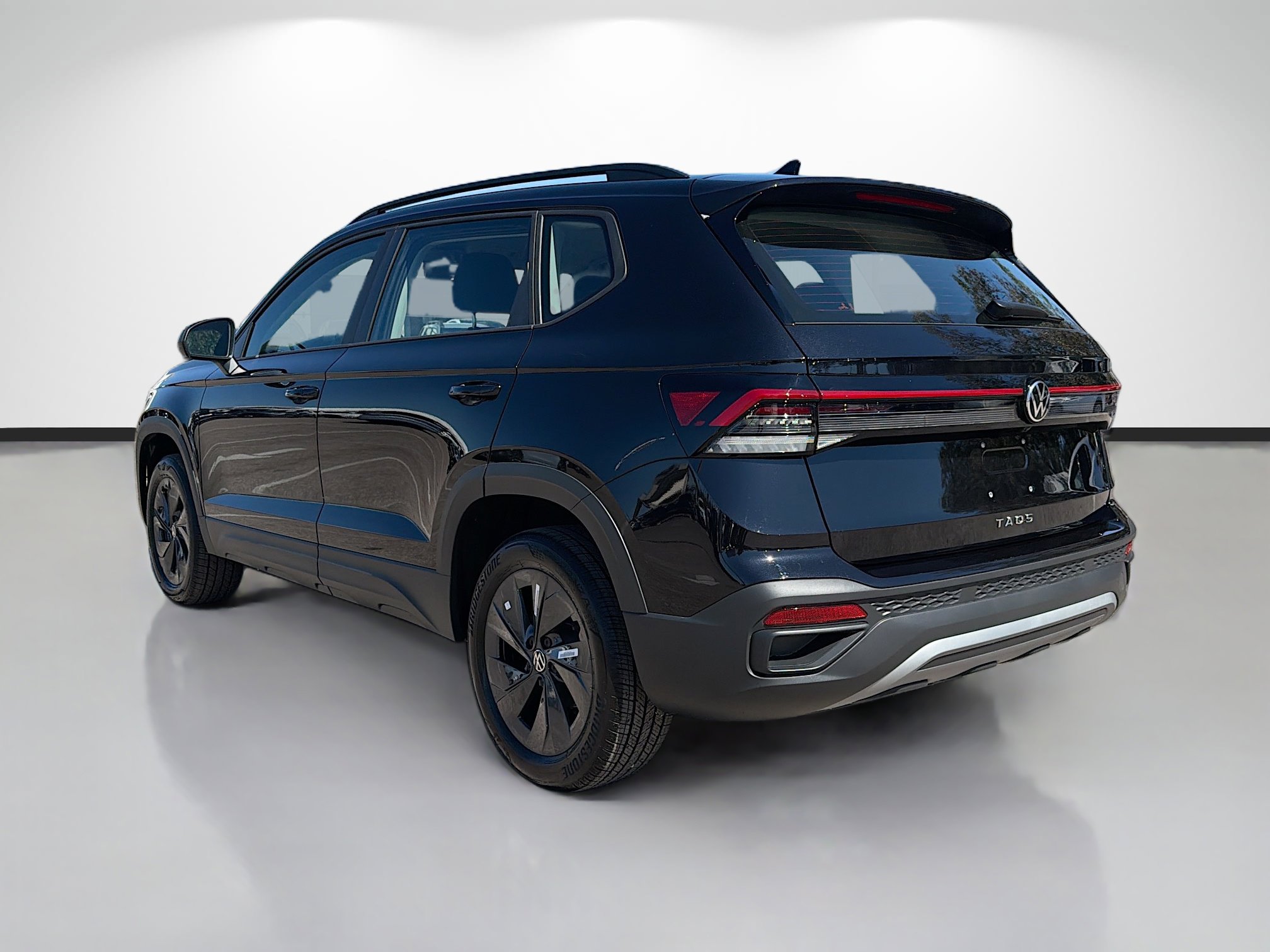 New 2026 Volkswagen Taos S FWD image 5