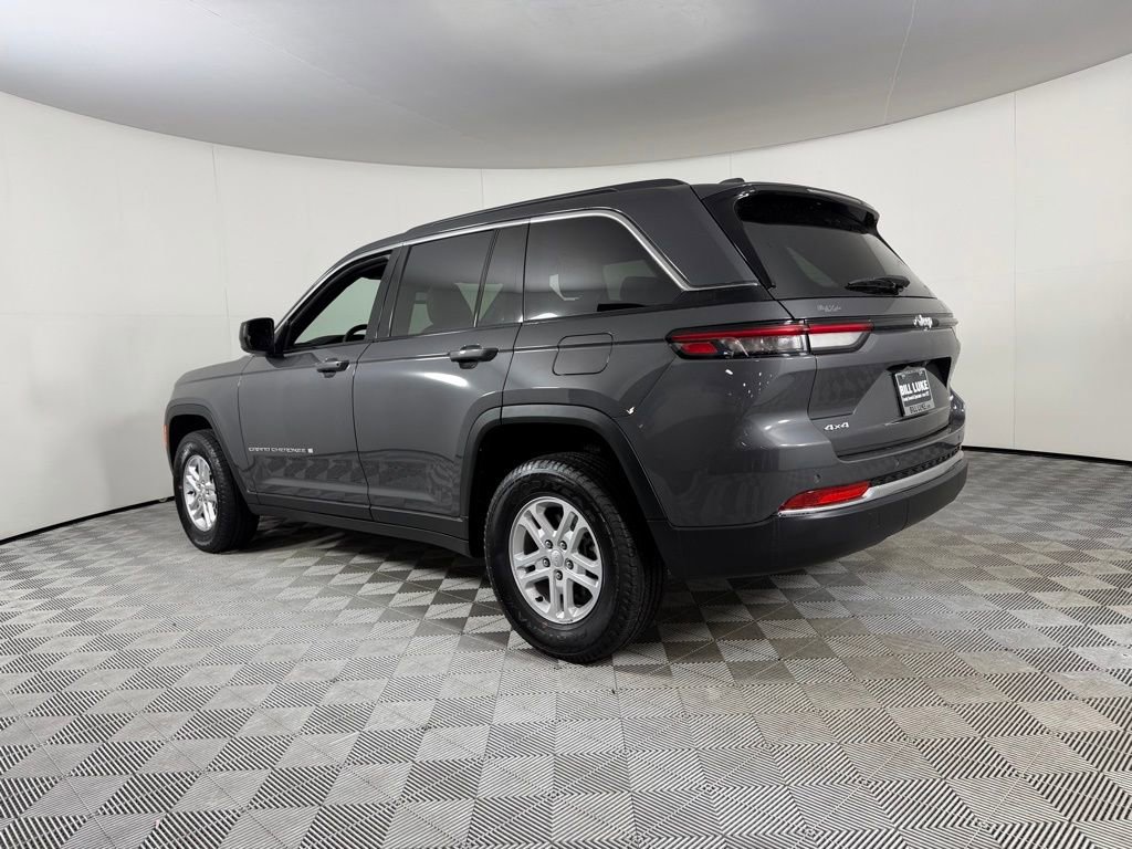 Certified 2024 Jeep Grand Cherokee Laredo image 7