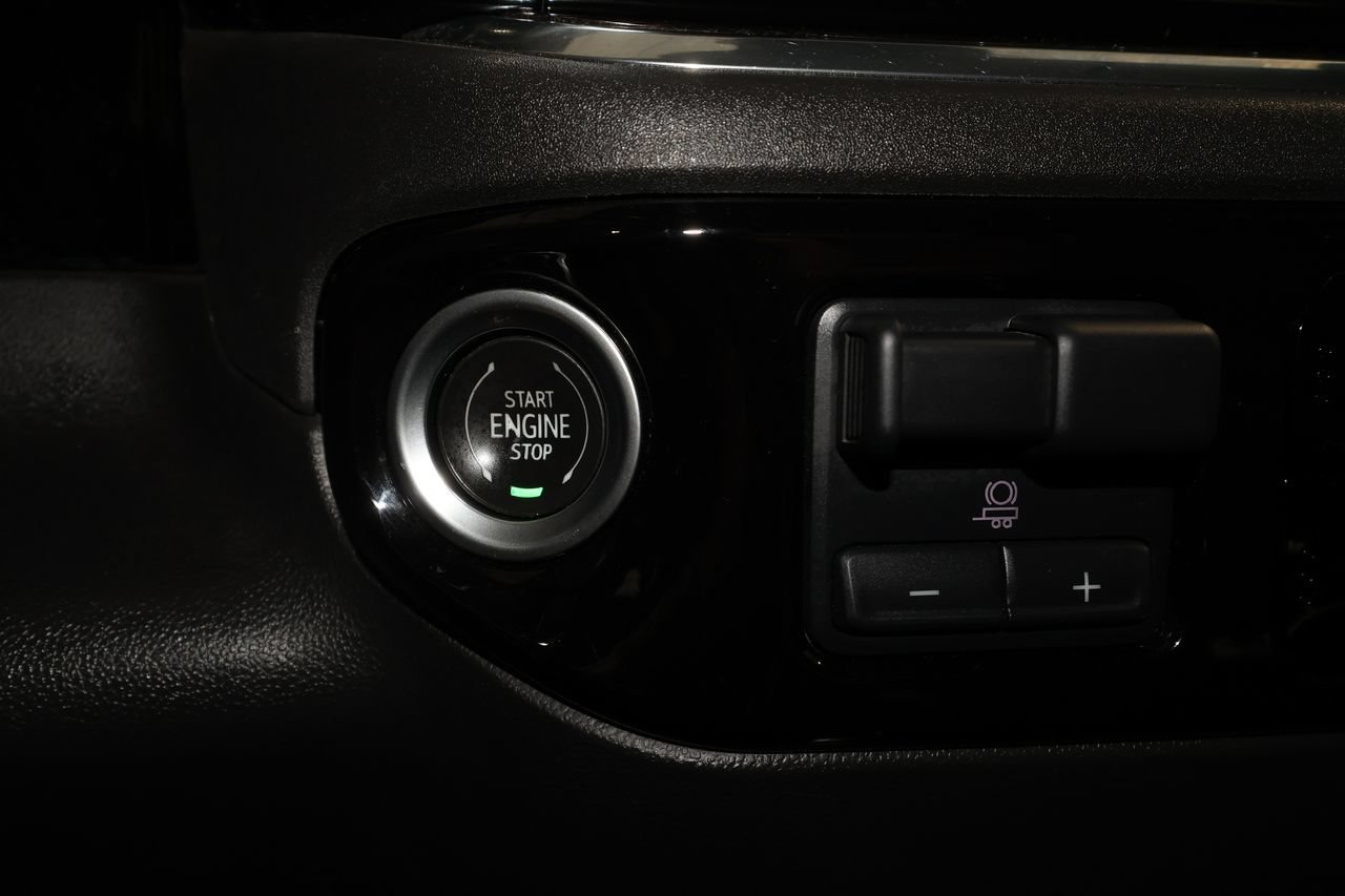 Certified 2023 Chevrolet Silverado 1500 LT Trail Boss w/ LPO, Dark Essentials Package AWD/4WD image 16