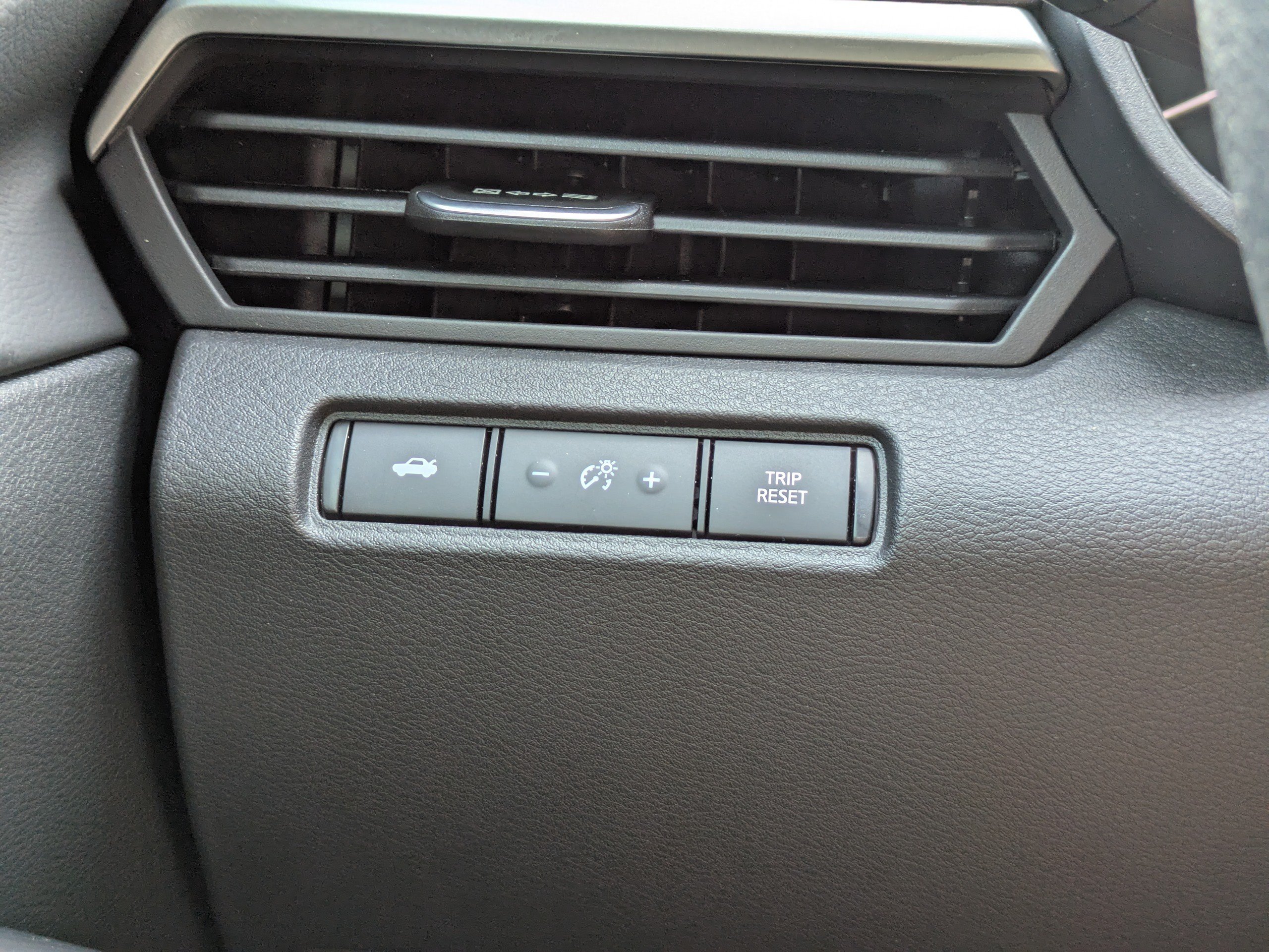 Certified 2024 Nissan Altima 2.5 SV FWD image 24