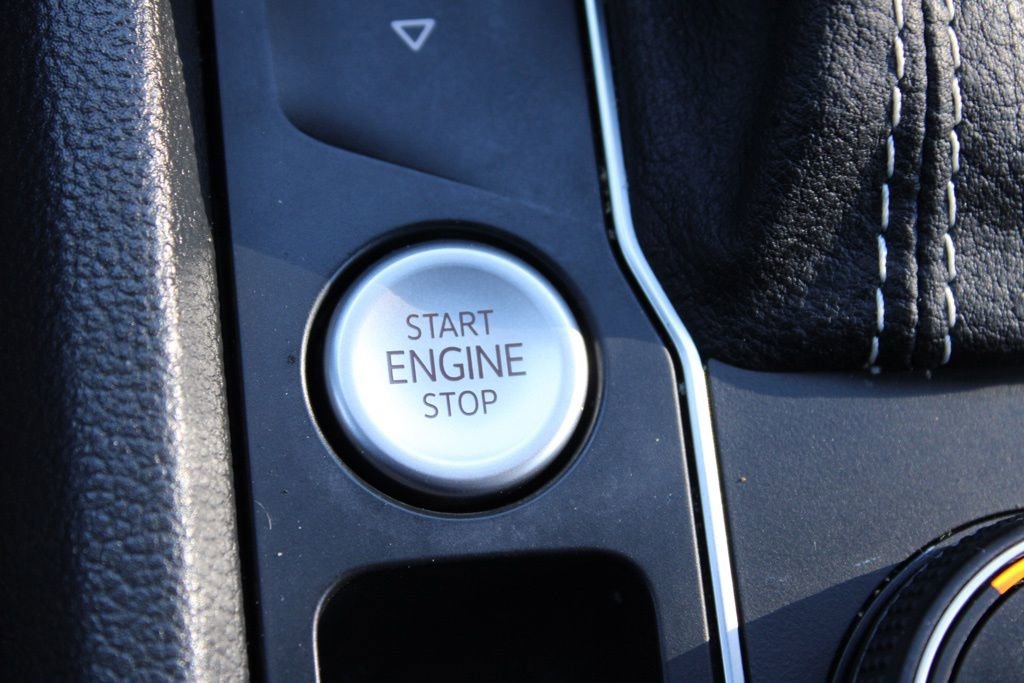 Used 2022 Volkswagen Atlas Cross Sport SEL Premium R-Line image 35