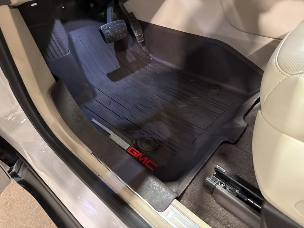 Used 2019 GMC Acadia Denali w/ Technology Package image 17