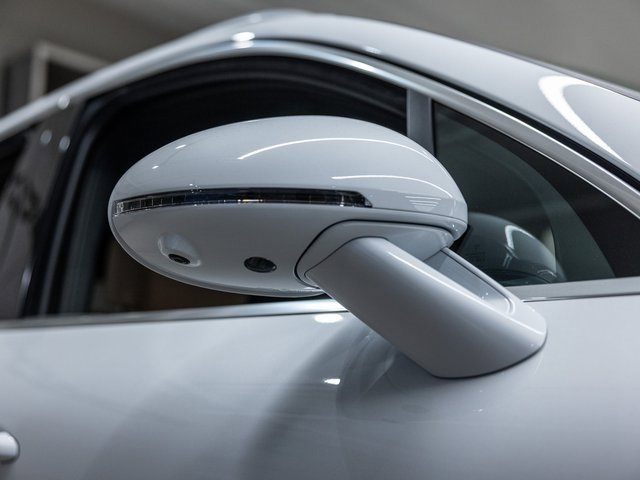 New 2026 Porsche Macan S image 11
