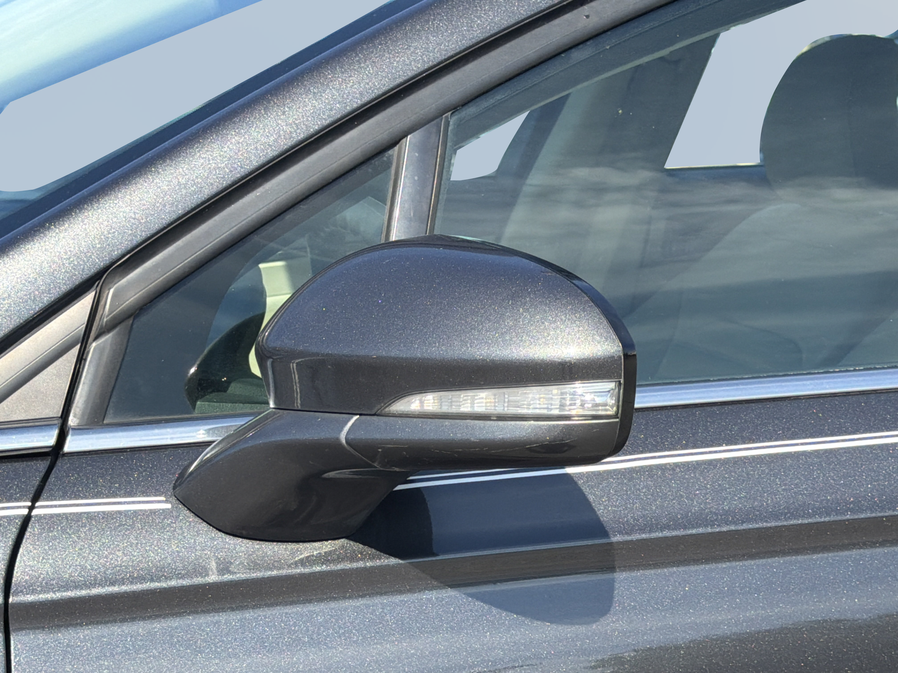 Used 2015 Ford Fusion SE FWD image 28