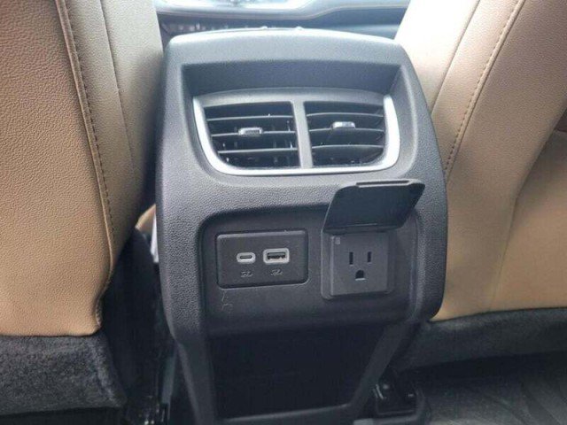 Used 2023 Chevrolet Blazer Premier w/ Driver Confidence II Package FWD image 30