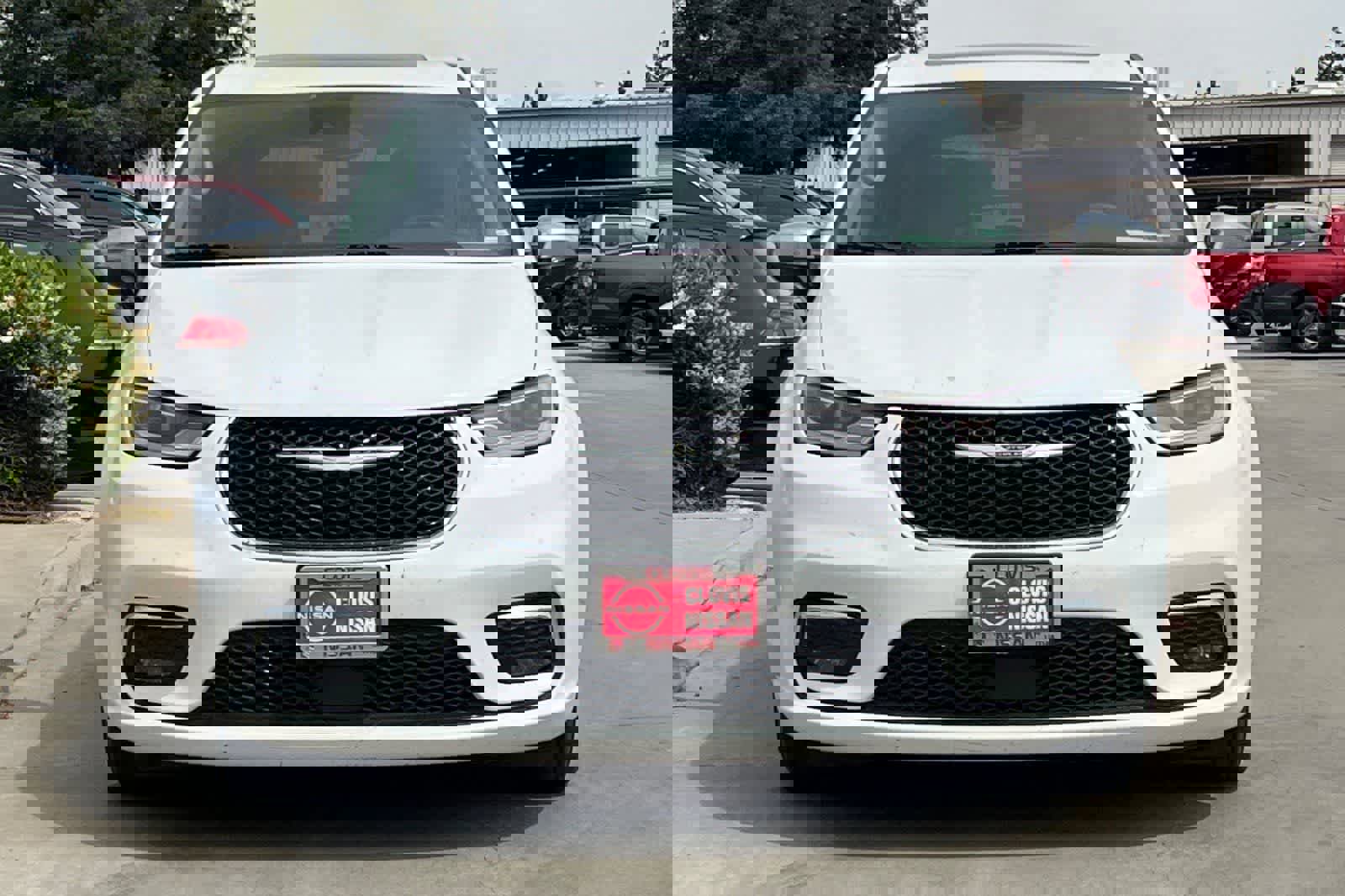 Used 2023 Chrysler Pacifica Limited image 11