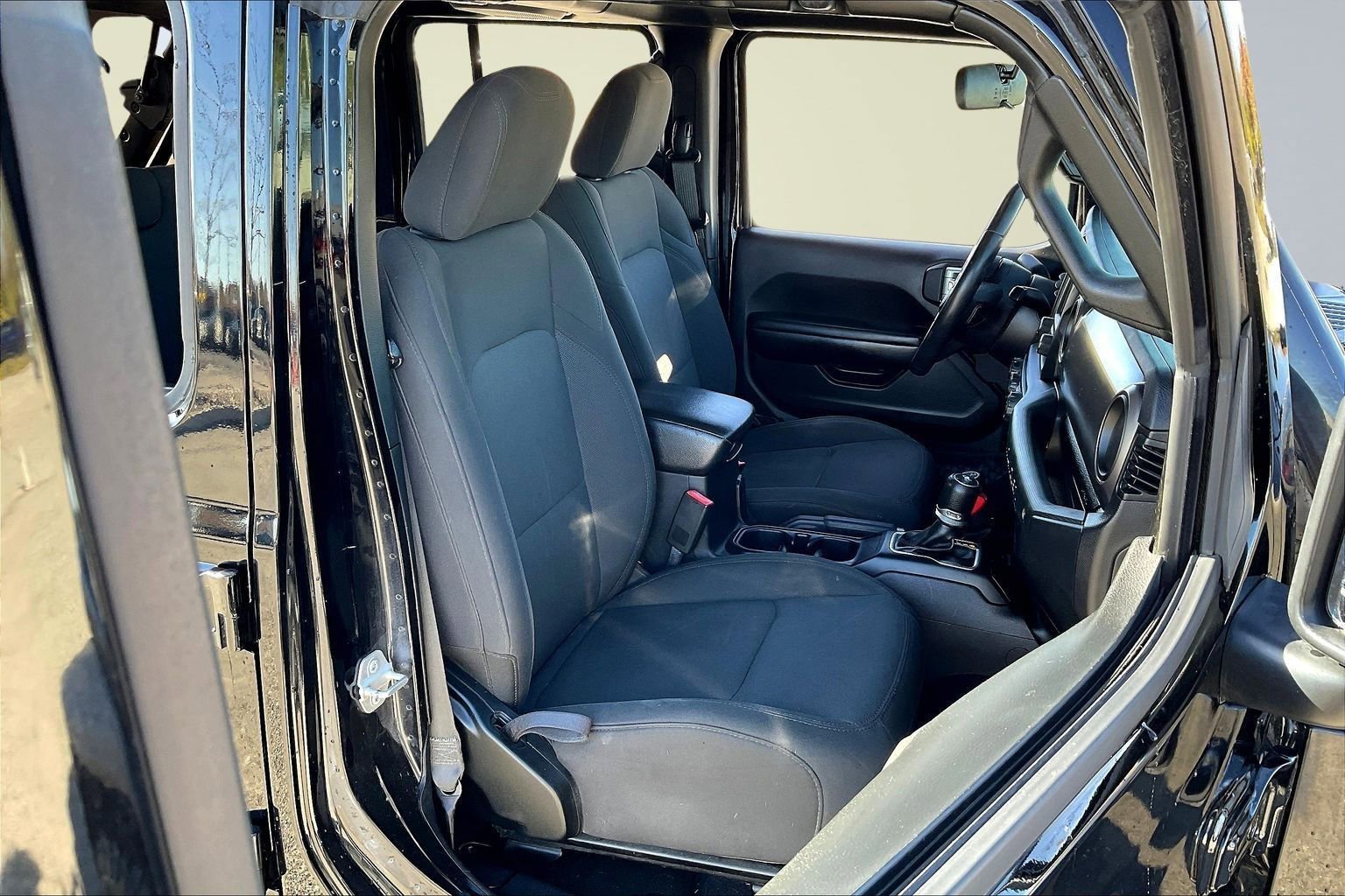 Used 2018 Jeep Wrangler Unlimited Sport S image 7