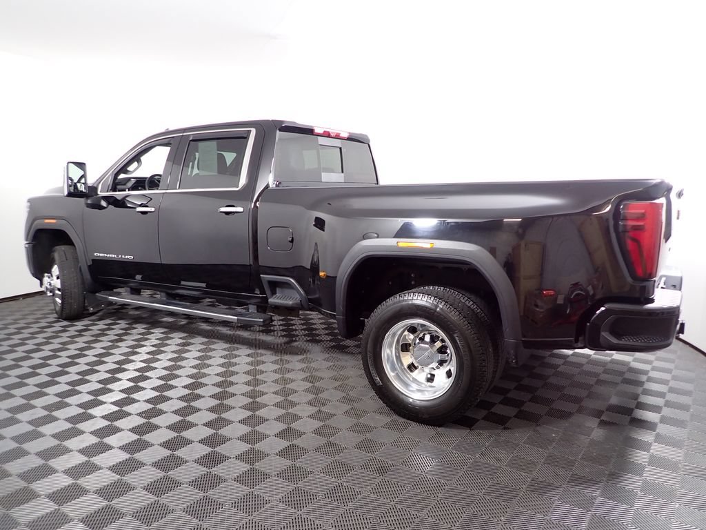 Used 2024 GMC Sierra 3500 Denali w/ Denali Reserve Package AWD/4WD image 15