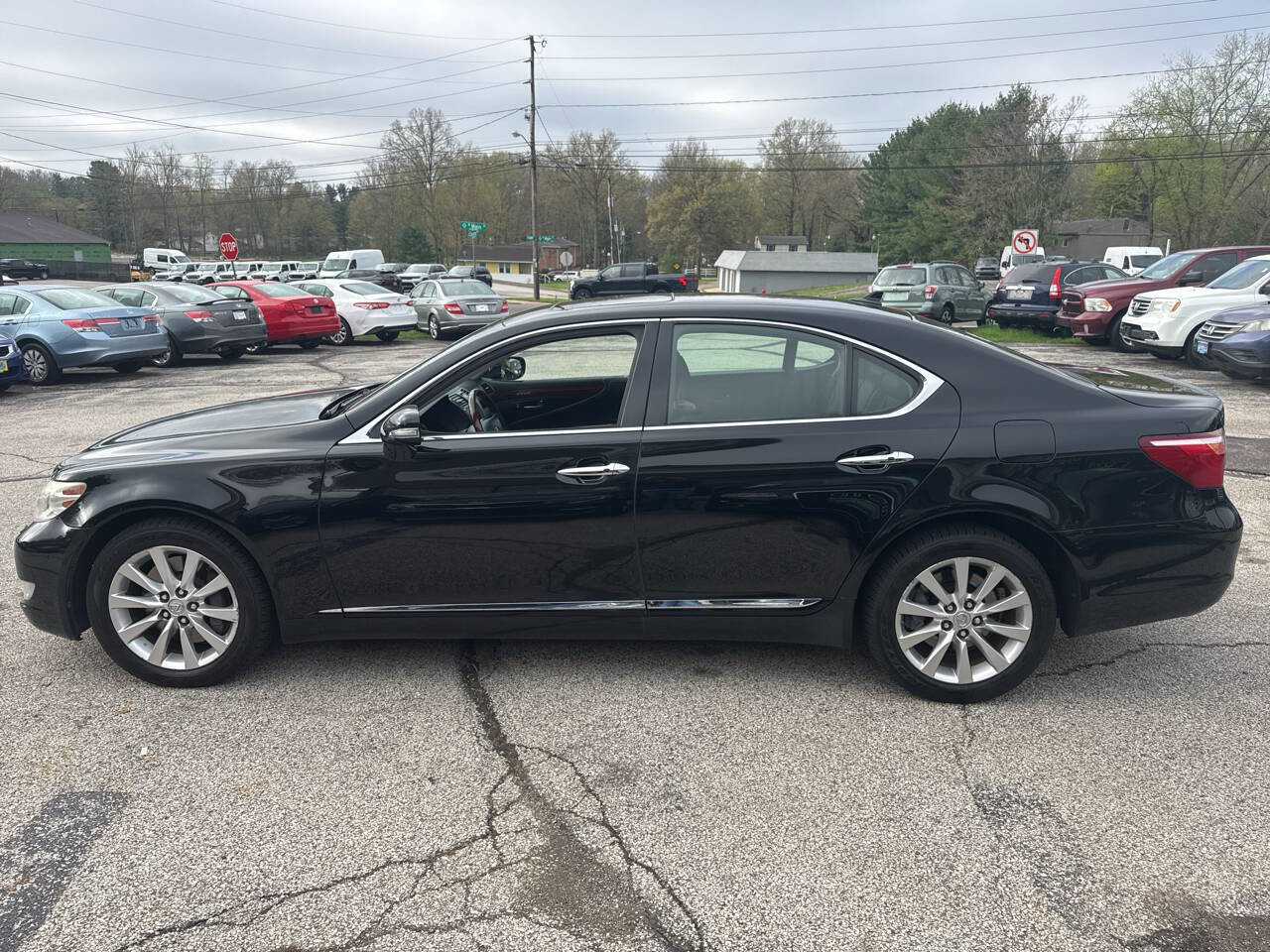 Used 2011 Lexus LS 460 AWD w/ Comfort Pkg image 4