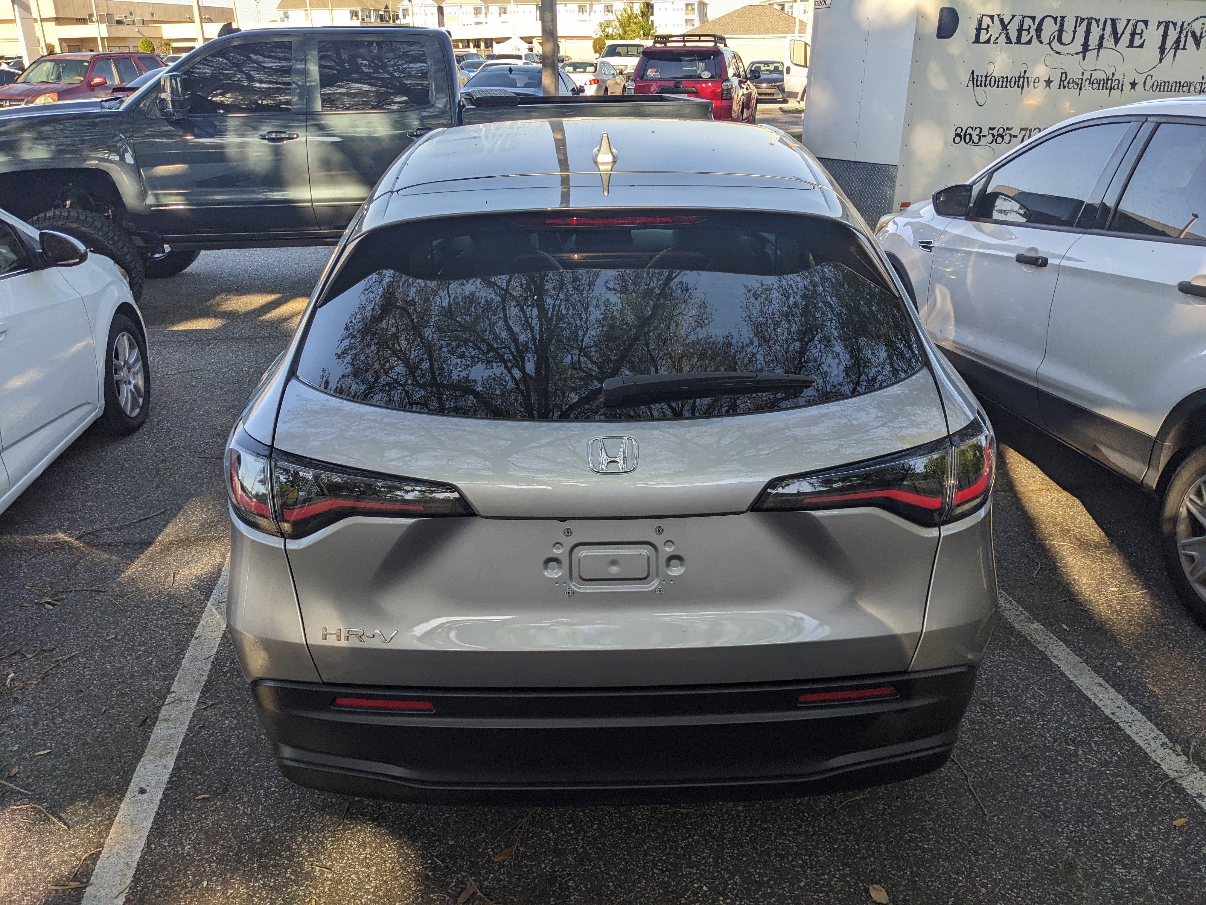 Used 2025 Honda HR-V LX image 19