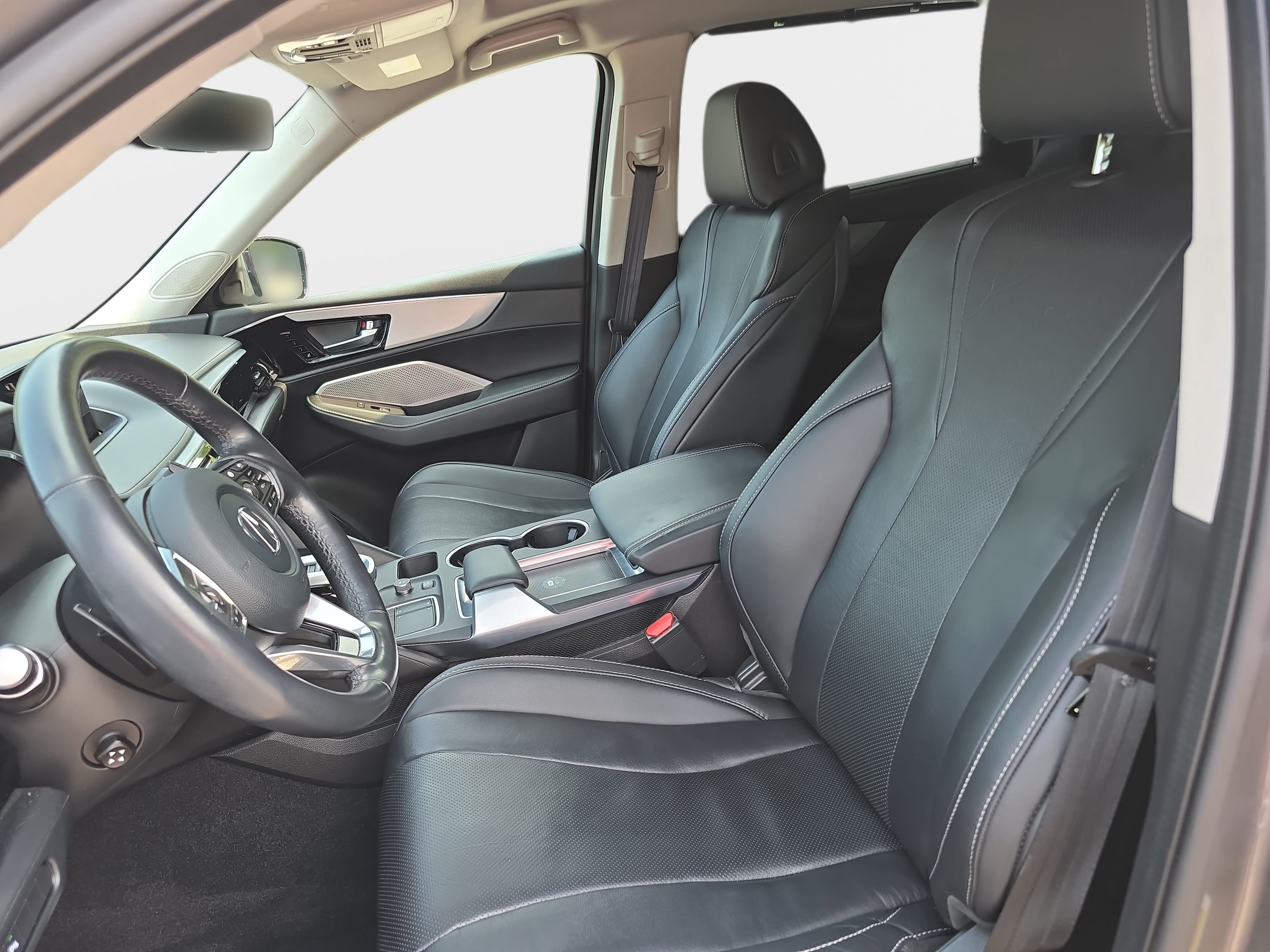 Used 2023 Acura MDX SH-AWD w/ Technology Package image 16