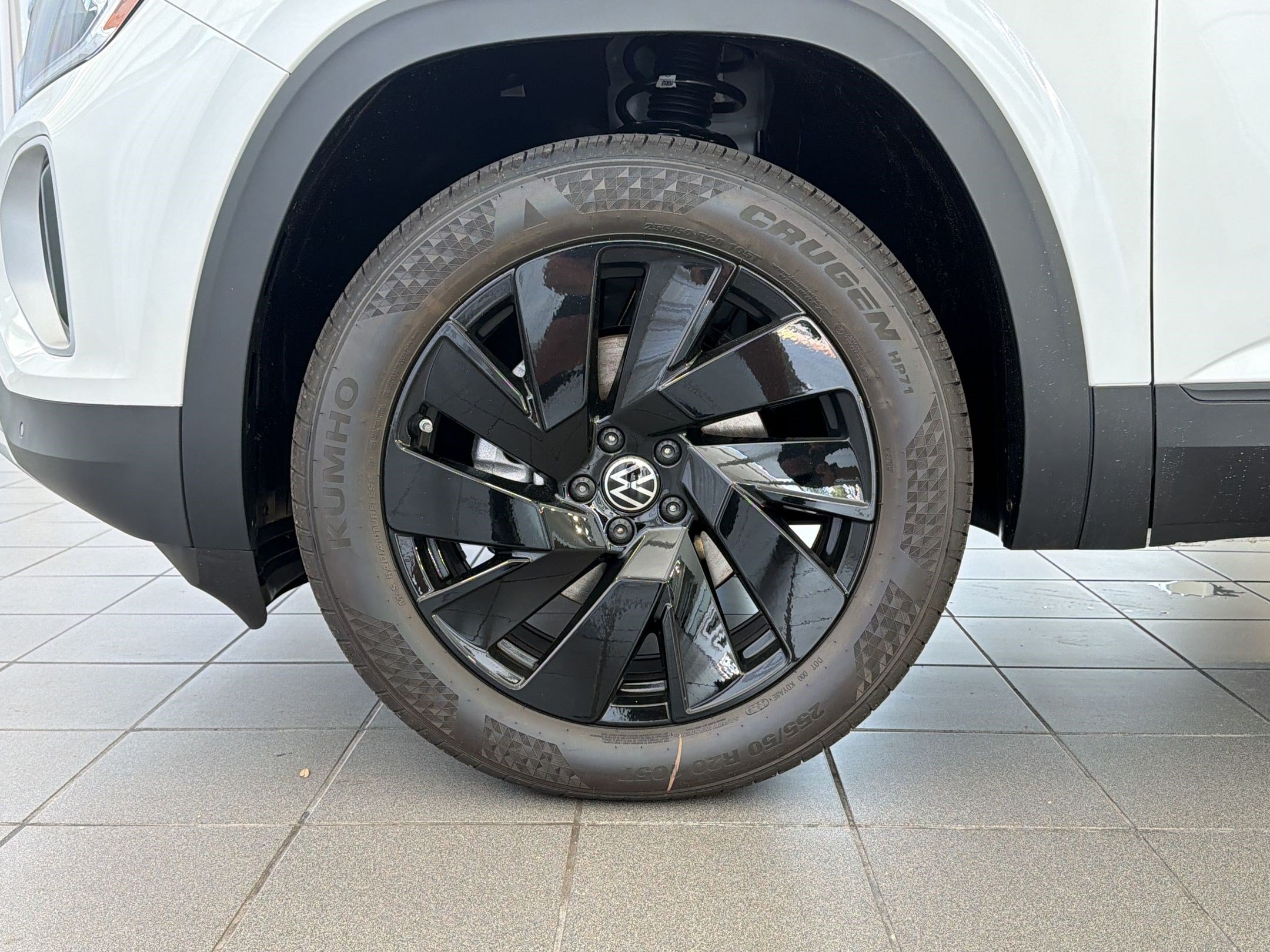 New 2026 Volkswagen Atlas SE FWD image 13