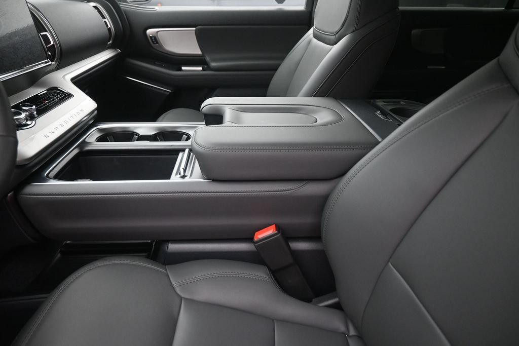New 2027 Ford Expedition Active RWD image 21