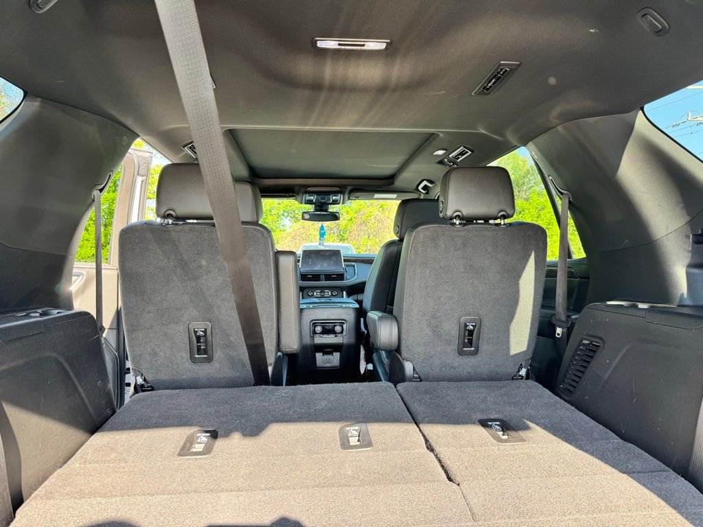 Used 2022 Chevrolet Tahoe Z71 w/ Luxury Package AWD/4WD image 10