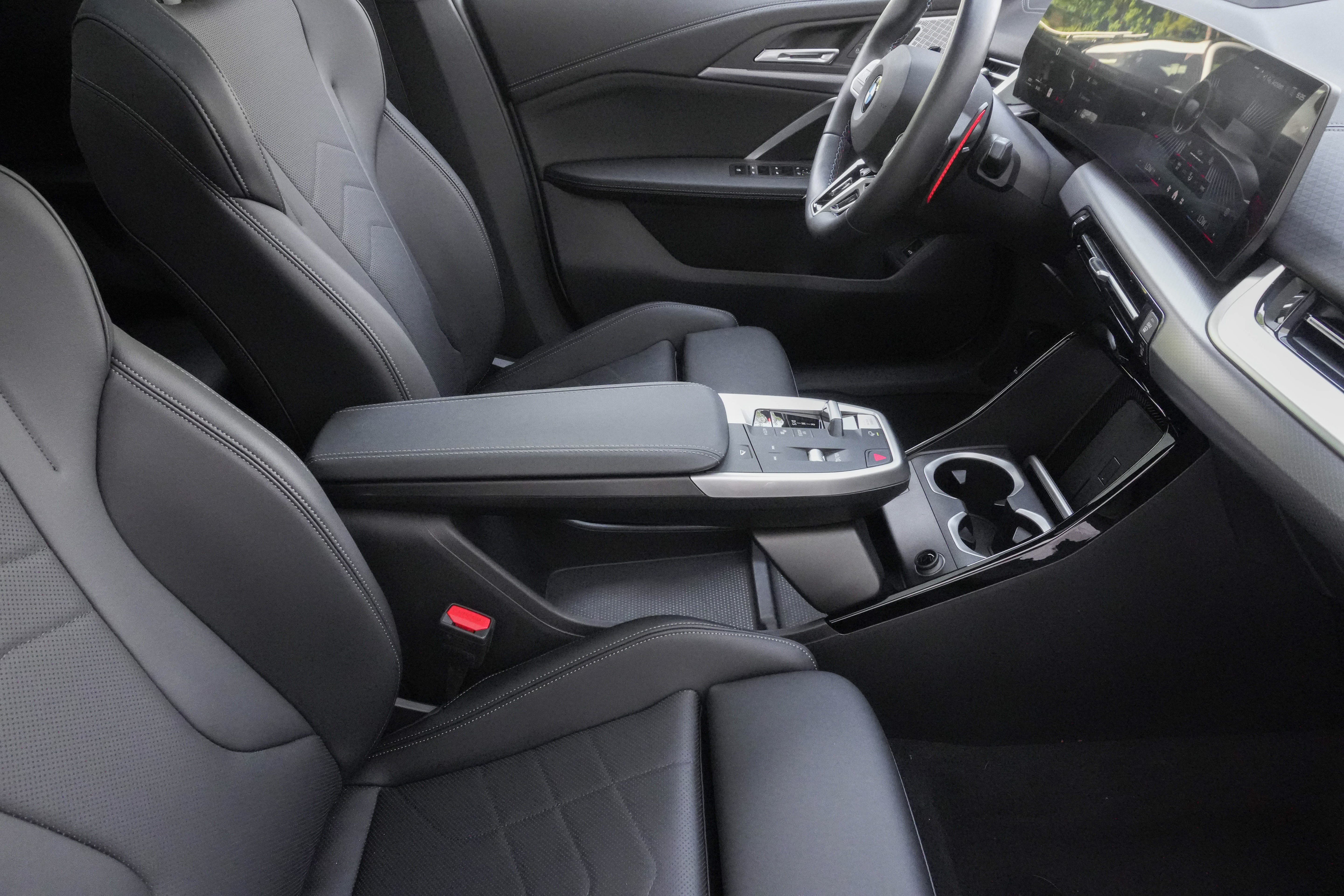 Certified 2025 BMW X2 M35i AWD/4WD image 13