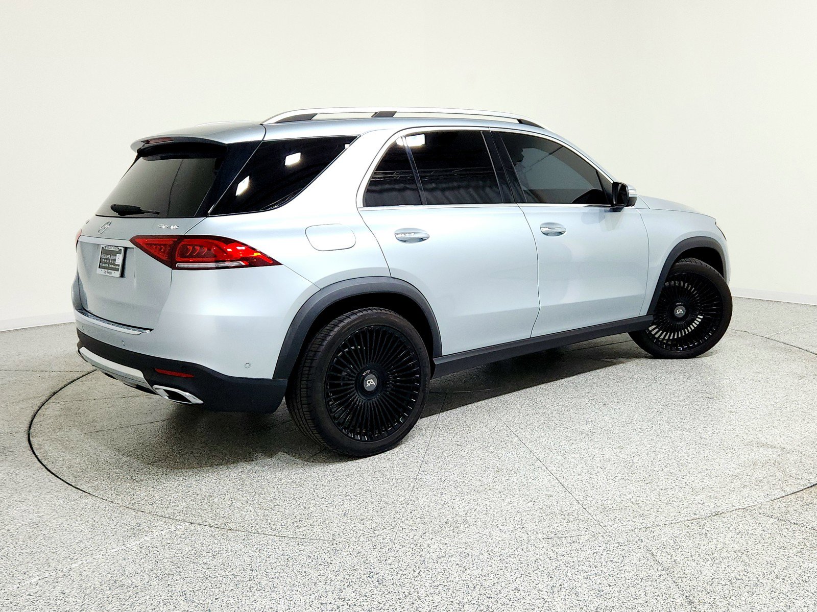 Used 2023 Mercedes-Benz GLE 350 GLE 350 w/ Premium Package image 3