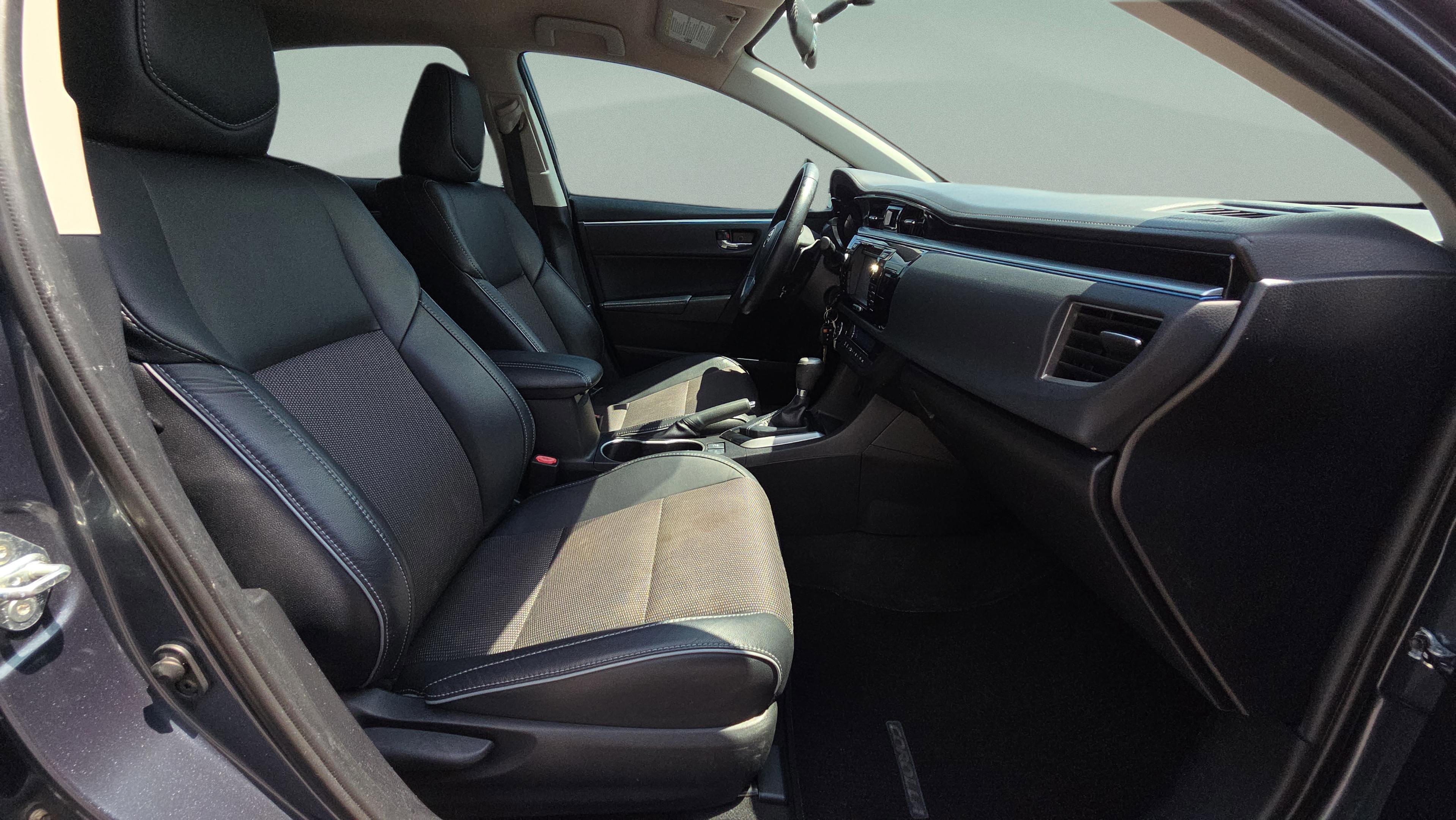 Used 2015 Toyota Corolla S FWD image 15