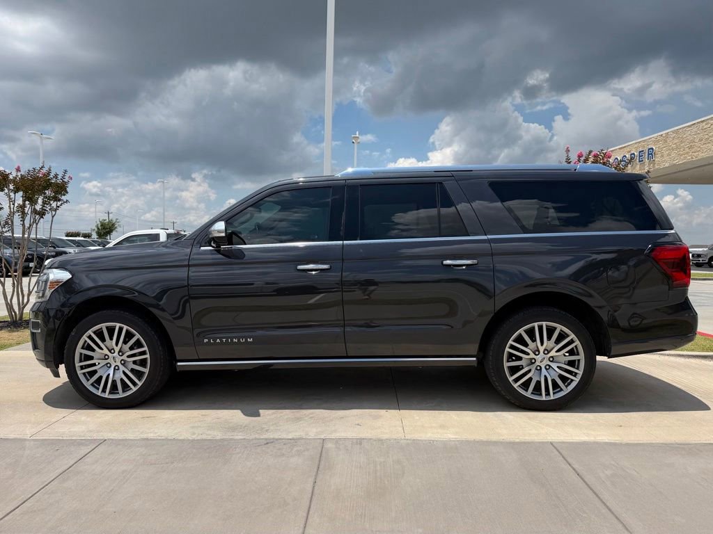 Used 2022 Ford Expedition Max Platinum RWD image 10