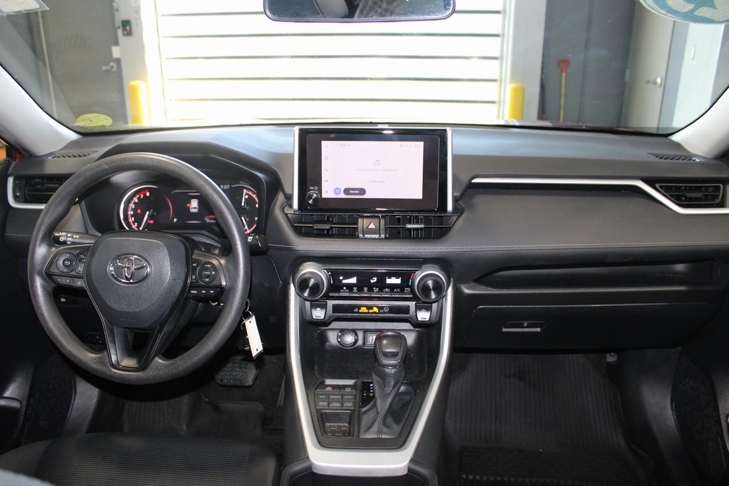 Used 2023 Toyota RAV4 LE image 24