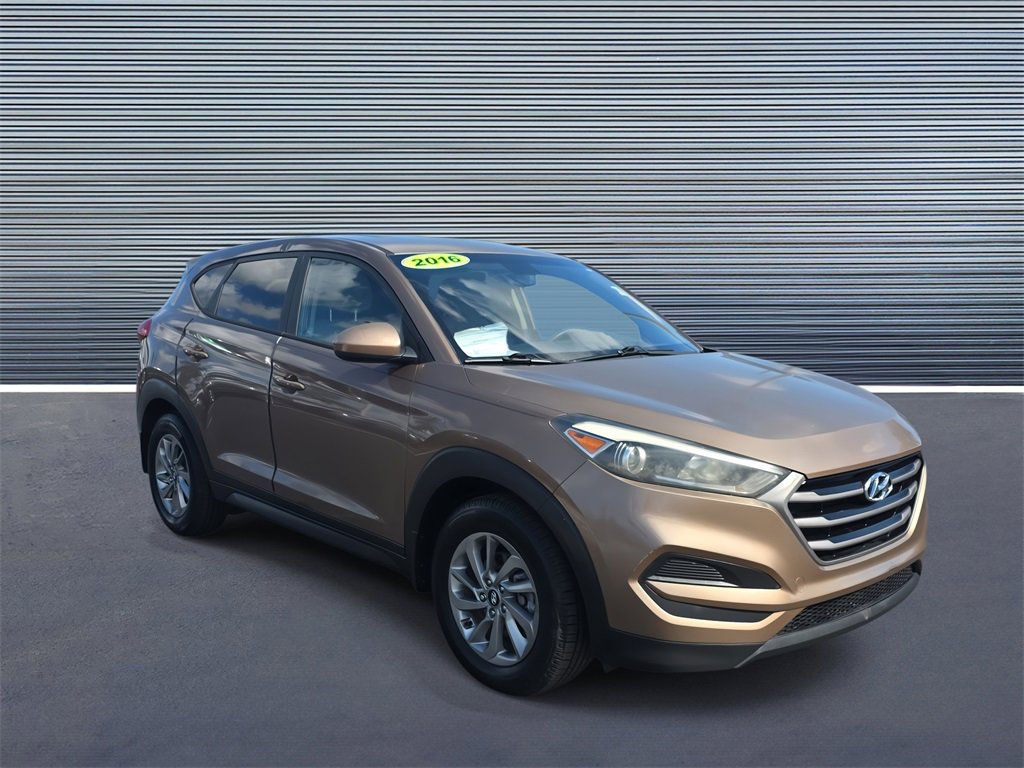 Used 2016 Hyundai Tucson SE image 2