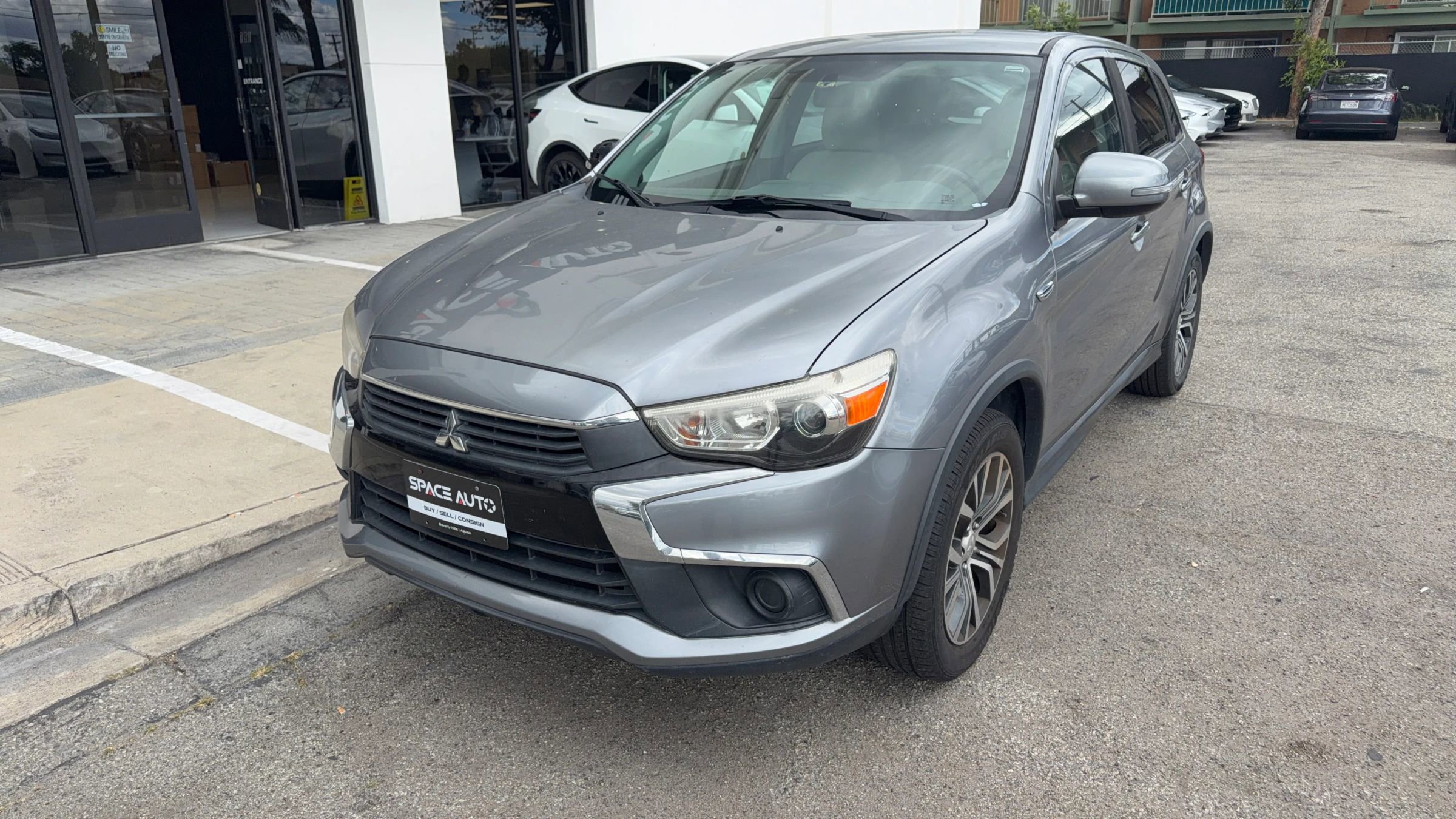 Used 2017 Mitsubishi Outlander Sport ES image 1