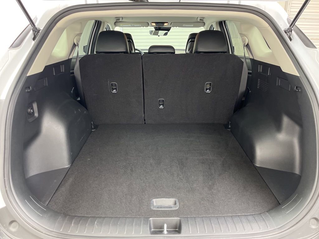 Used 2024 Kia Sportage EX image 19