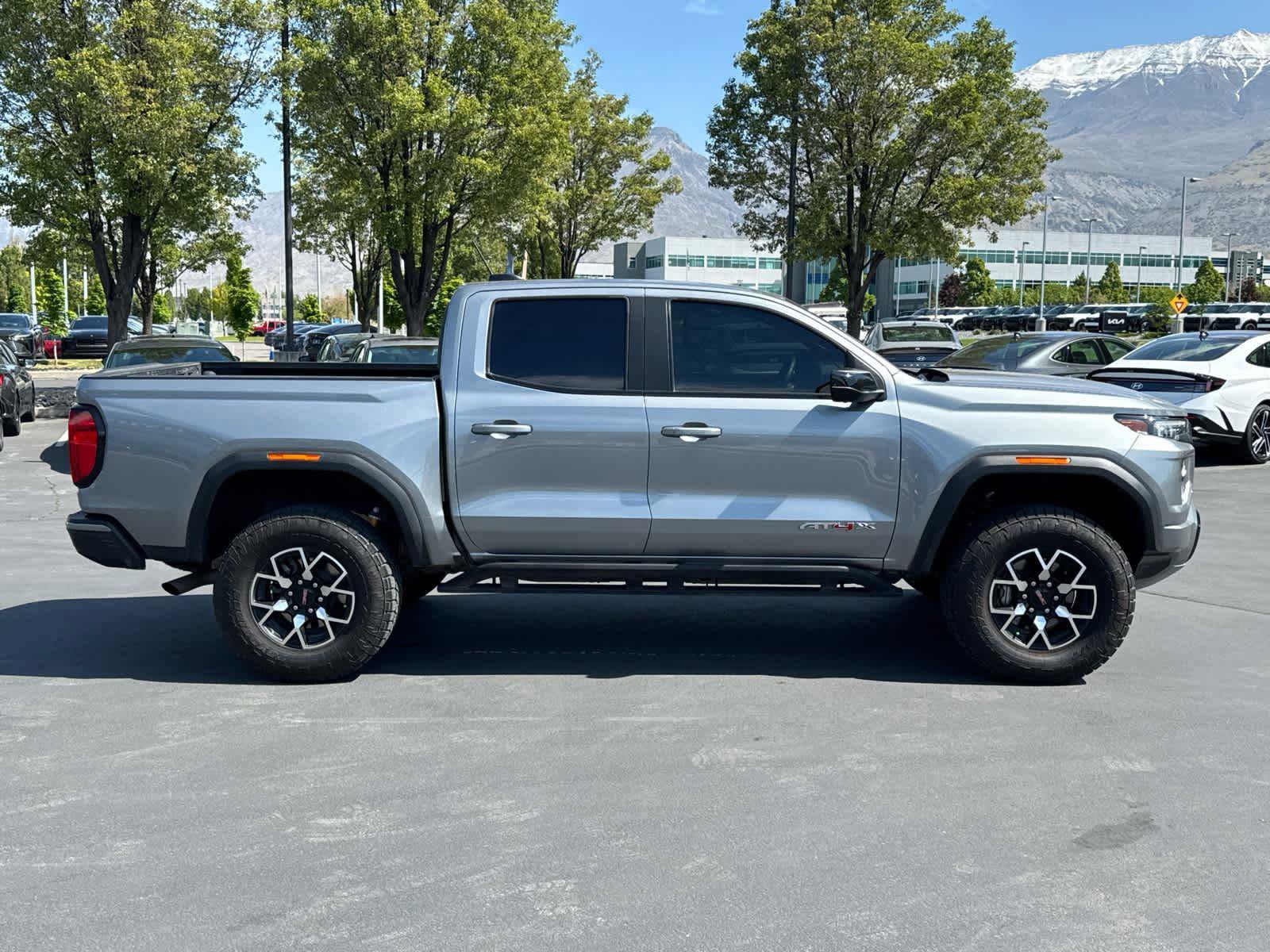 Used 2024 GMC Canyon AT4X AWD/4WD image 9