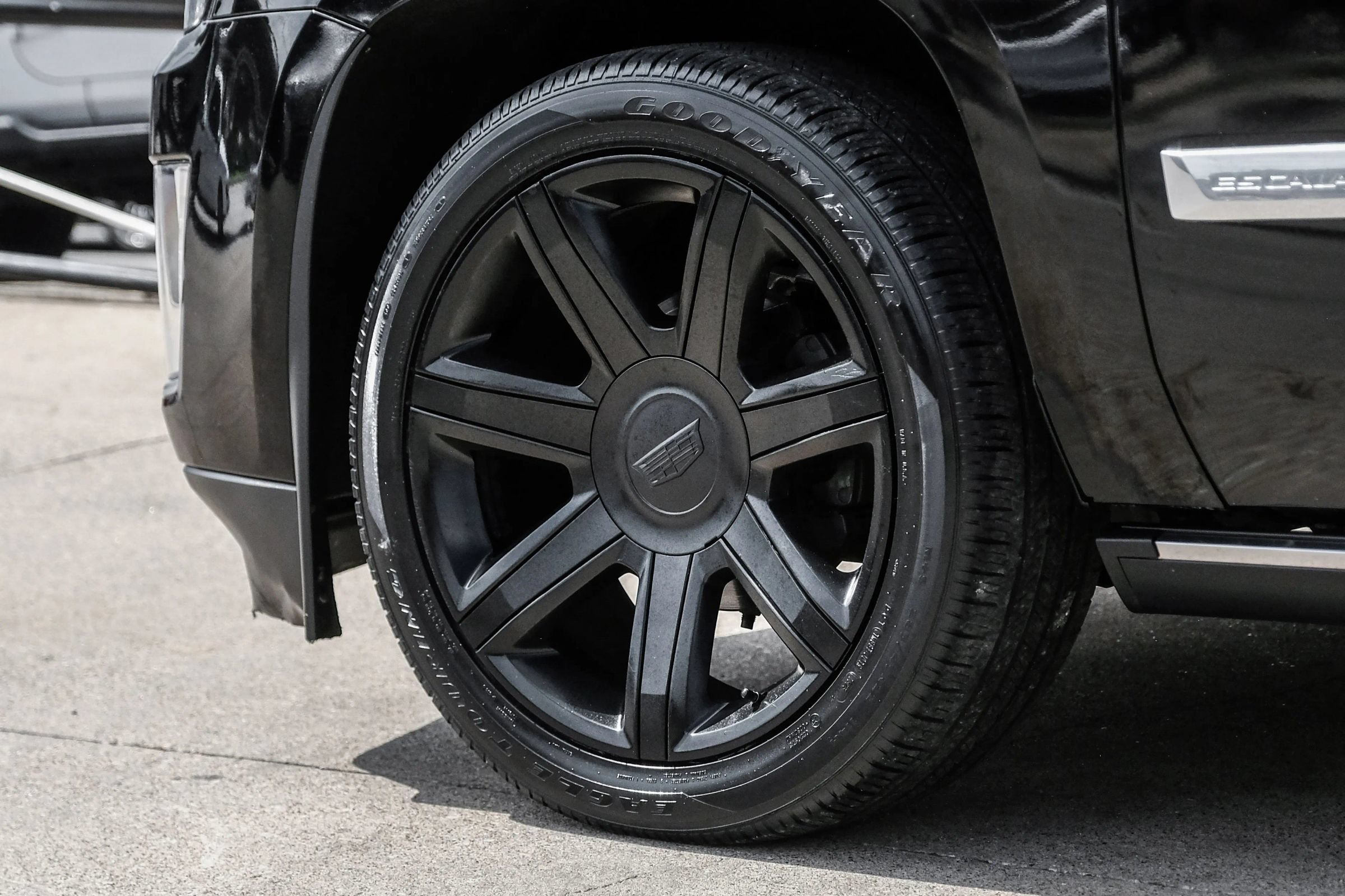 Used 2015 Cadillac Escalade ESV Premium AWD/4WD image 54