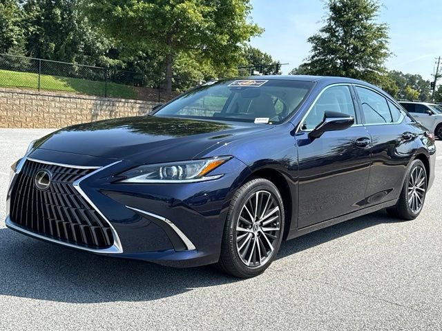 Used 2025 Lexus ES 300h w/ Premium Package FWD image 2