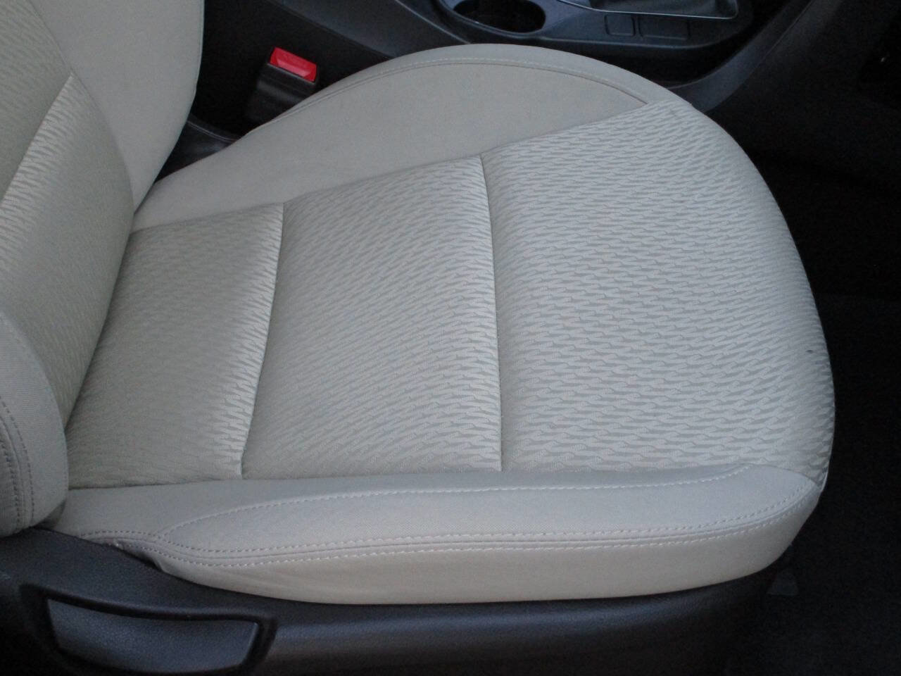 Used 2019 Hyundai Santa Fe XL SE w/ Cargo Package FWD image 11