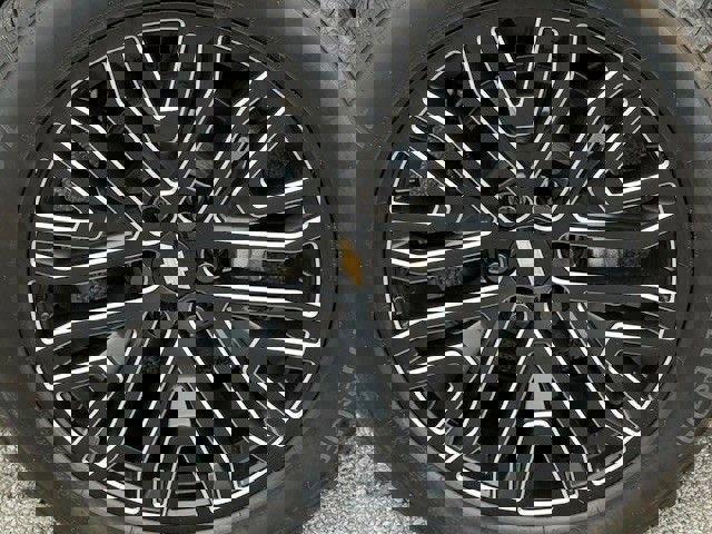 New 2026 Chevrolet Silverado 1500 High Country image 11