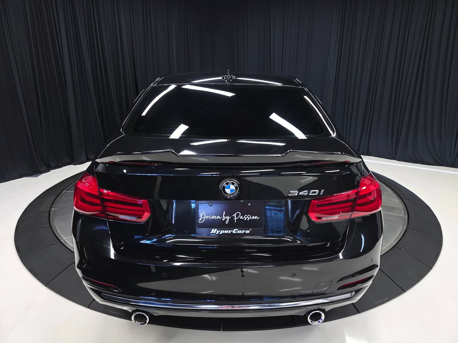 Used 2018 BMW 340i Sedan RWD image 12