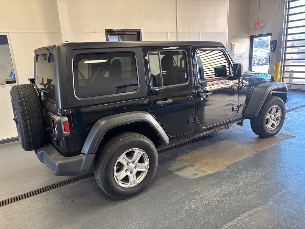 Used 2022 Jeep Wrangler Unlimited Sport AWD/4WD image 8