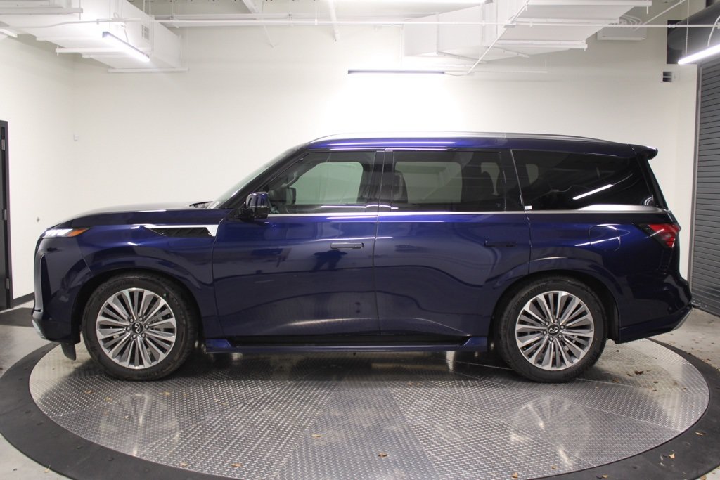 New 2025 INFINITI QX80 Luxe AWD/4WD image 3