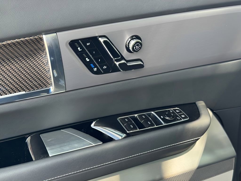 New 2026 Cadillac Vistiq Luxury AWD/4WD image 14