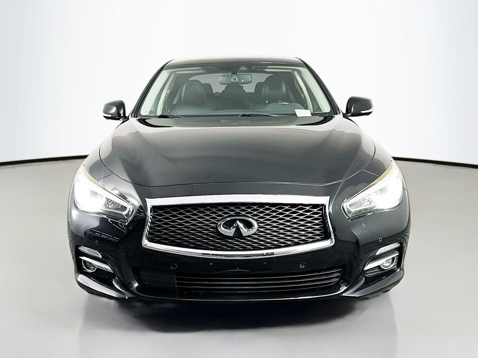 Used 2017 INFINITI Q50 3.0t Premium w/ Driver Assistance Package AWD/4WD image 2