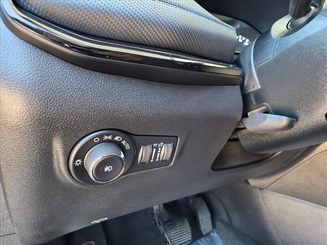 Used 2026 Jeep Compass Latitude AWD/4WD image 15