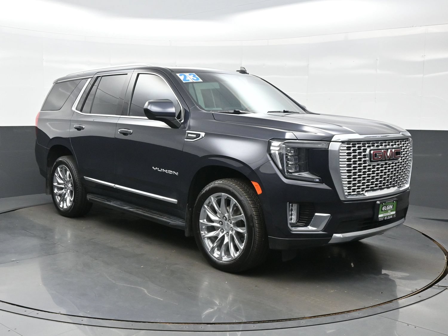 Used 2023 GMC Yukon SLT AWD/4WD image 11