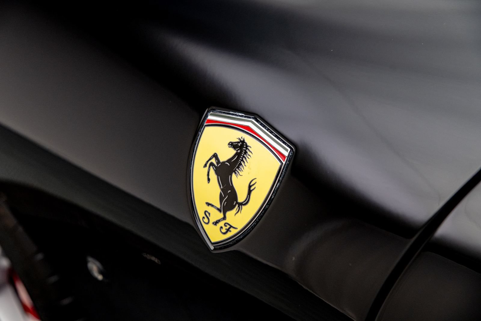 Used 2026 Ferrari Roma Spider RWD image 39